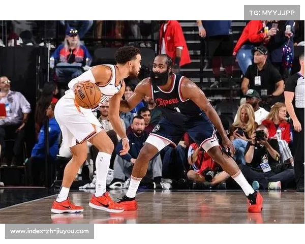 赫伯特率队捍卫主场 公羊闪电洛杉矶内战激战正酣 赫伯特率队捍卫主场 公羊闪电洛杉矶内战激战正酣